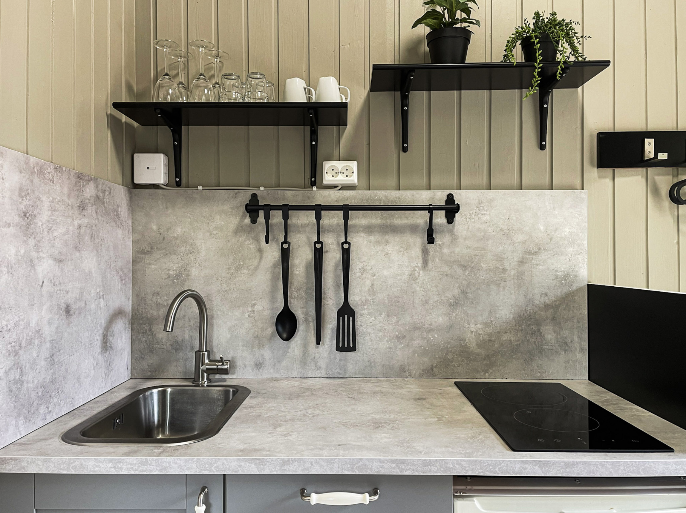 Bungalow kitchenette